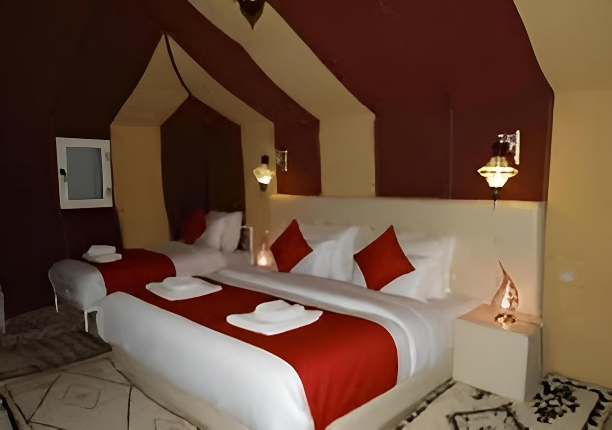 Merzouga Lovely Luxury Camp Eksteriør billede